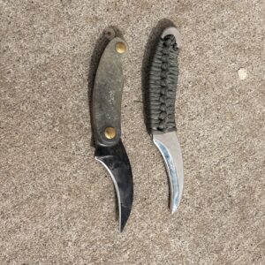 Reverse blade knife and trainer set
